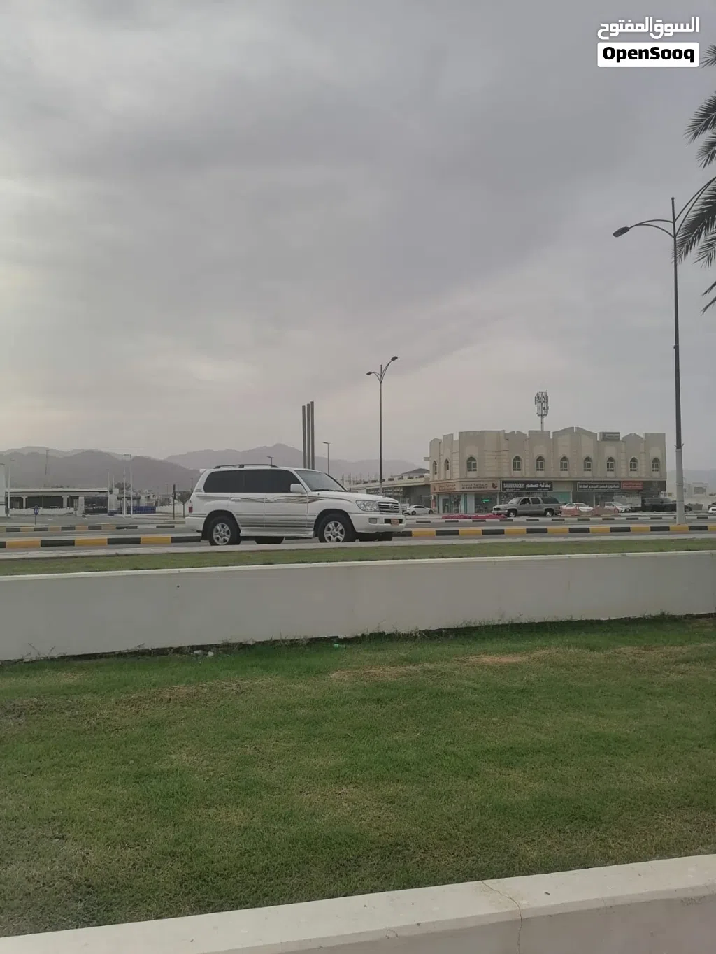 تويوتا لاند كروزر VX