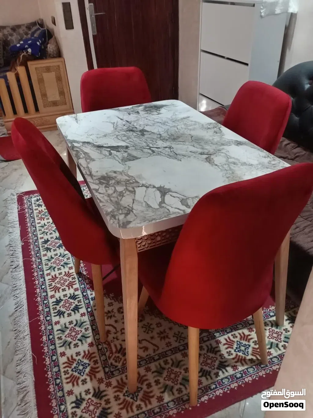 صالة مونجي خدمة متقونة وحاجة مزيانة 4 كراسة 1450 درهم عبار 105/70 6كراسة 1950 درهم عبار80\140