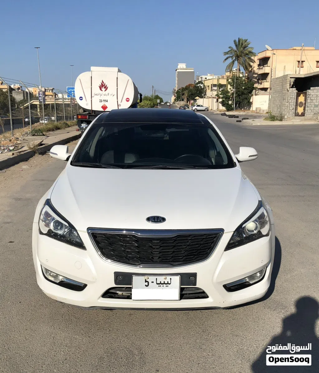 Kia Cadenza Premium
