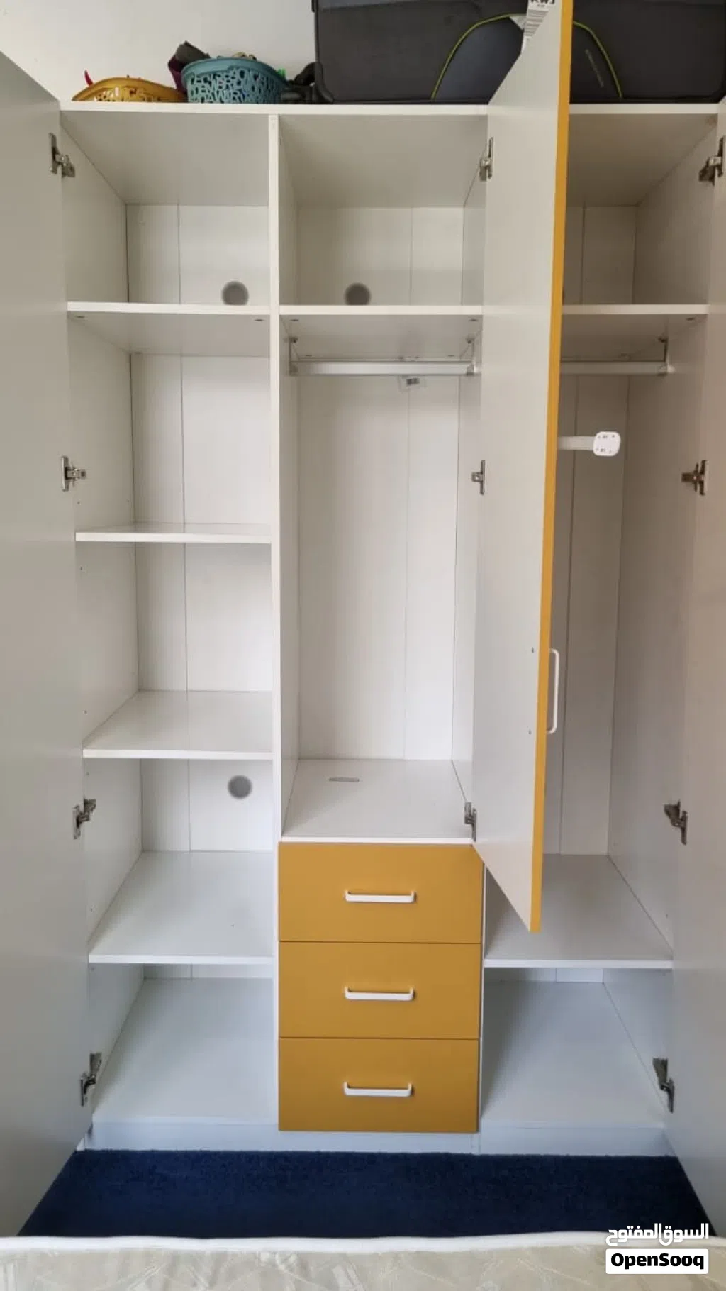 Wardrobe 3 doors