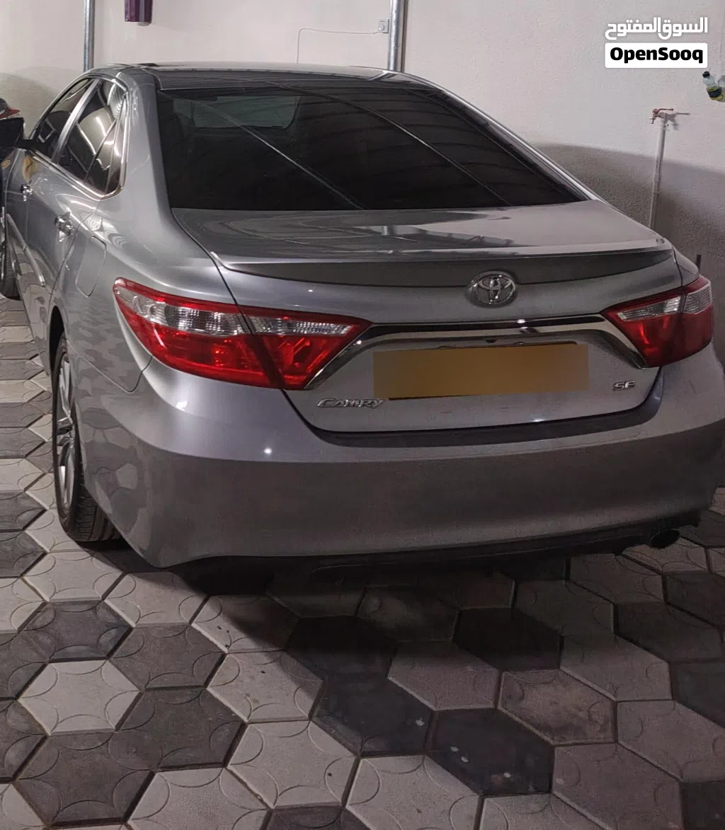 Toyota Camry SE