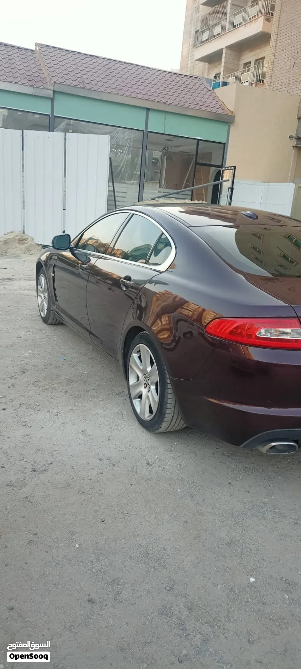 جاكوار XF Luxury