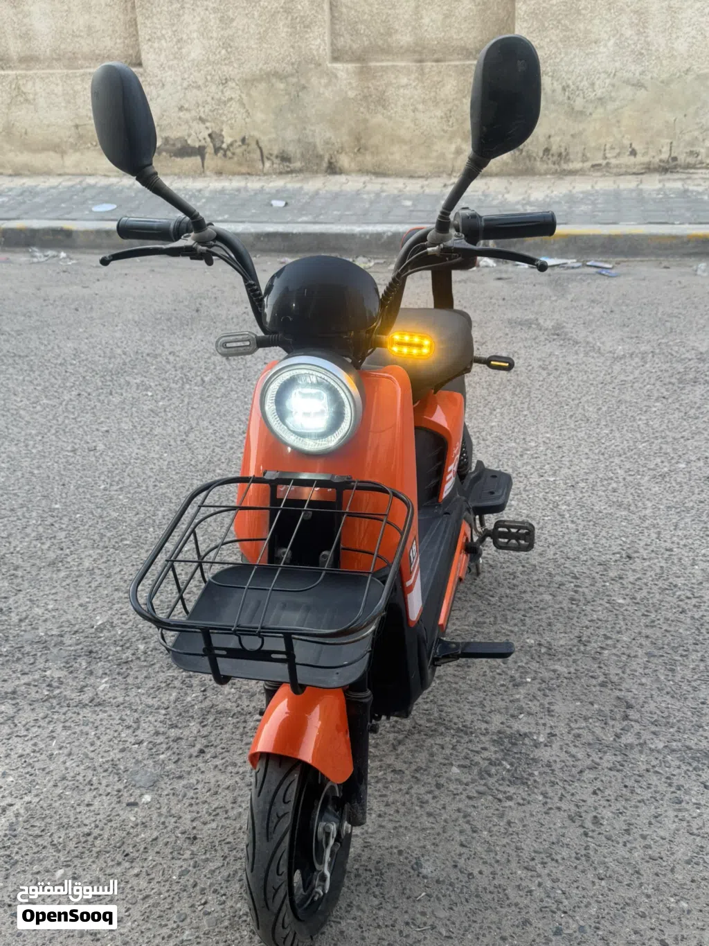 اخرى اخرى