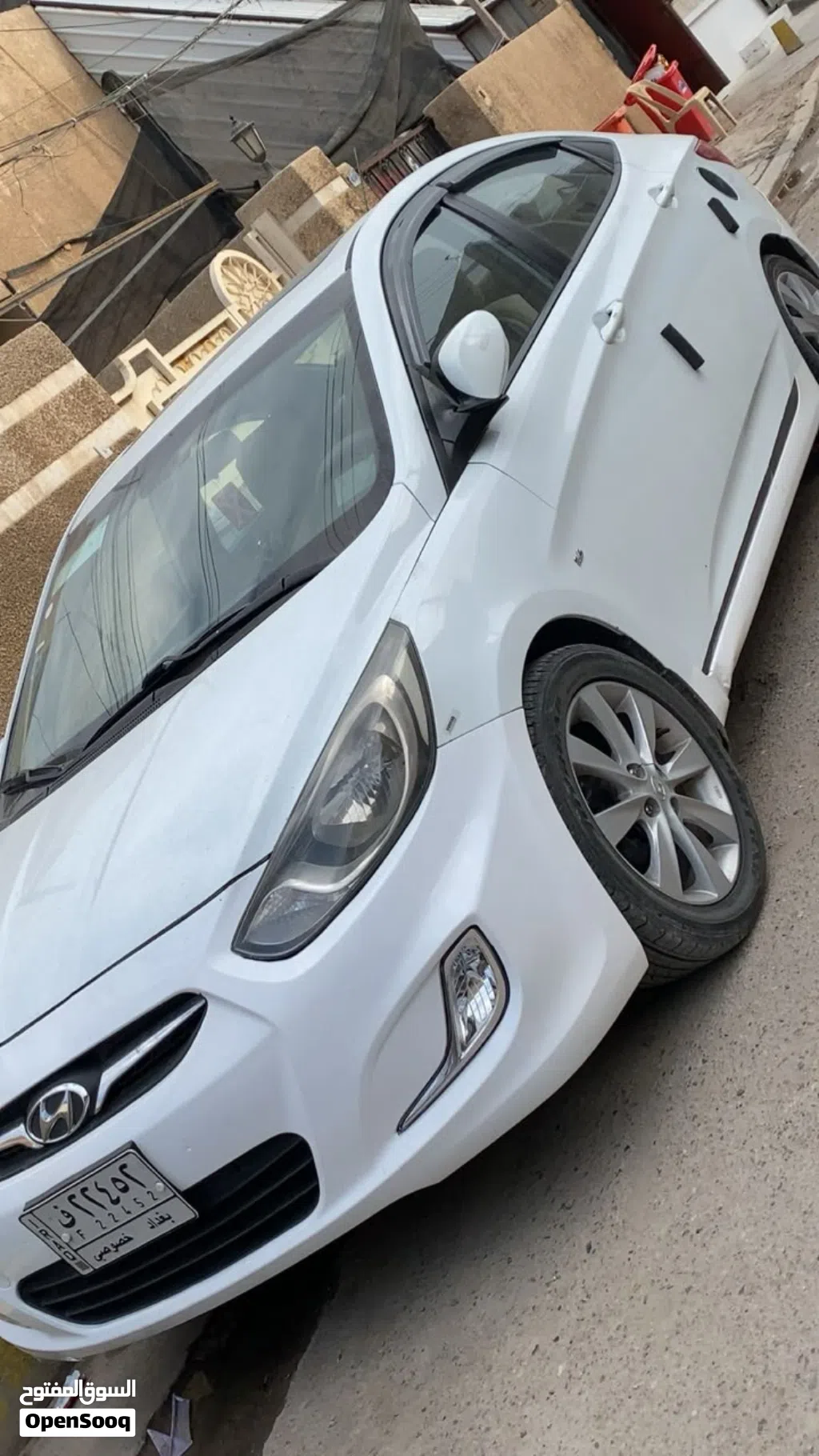 هیۆندای ئاکسێنت سنووردار
