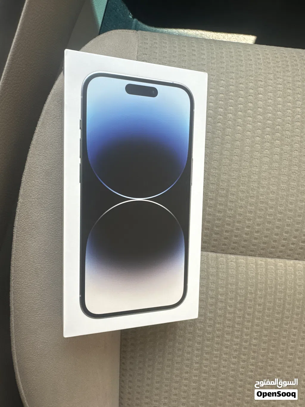 Brand New Apple iPhone 14 in Silver with 256GB Storage Contact