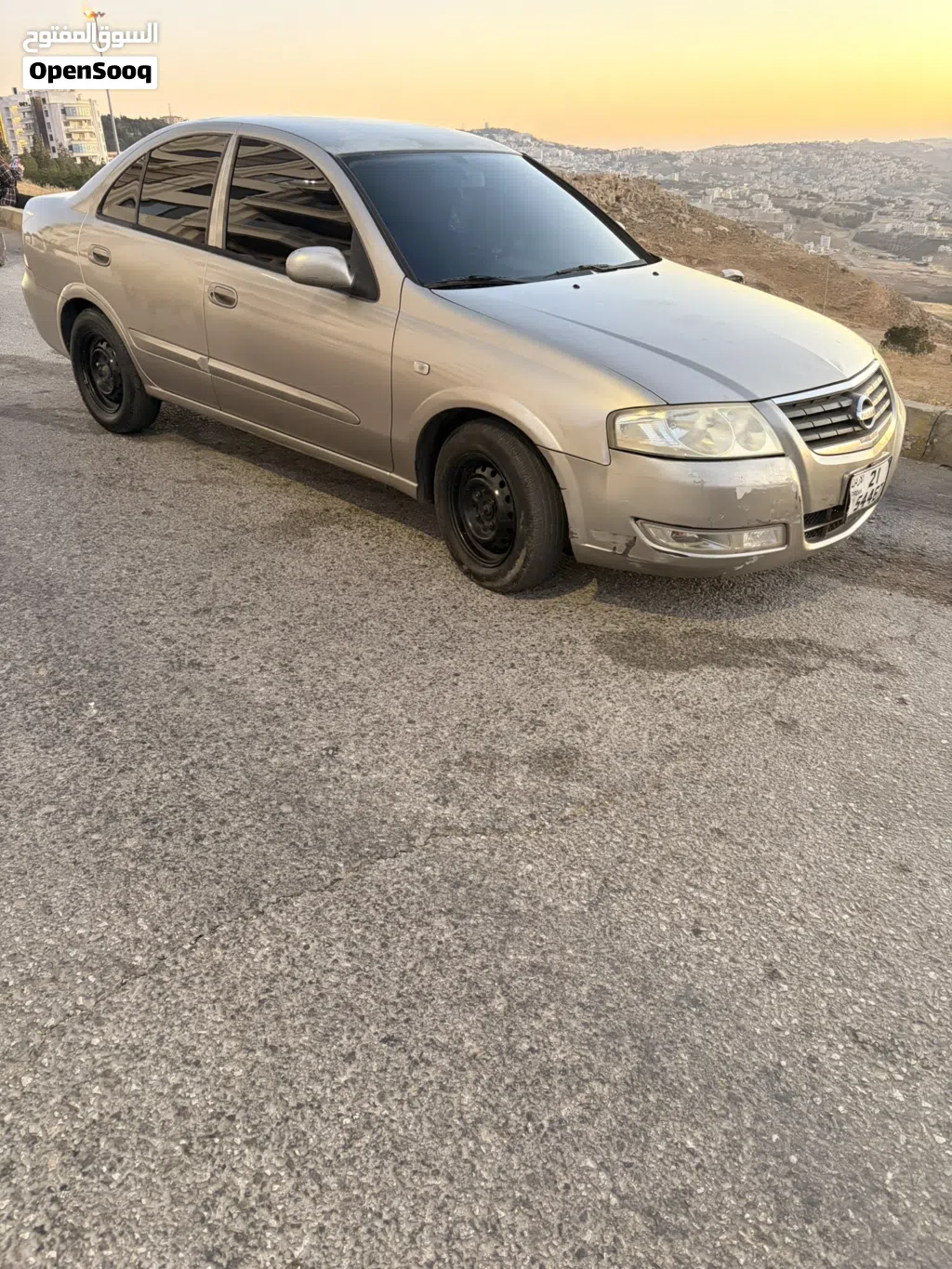 نيسان صني Standard