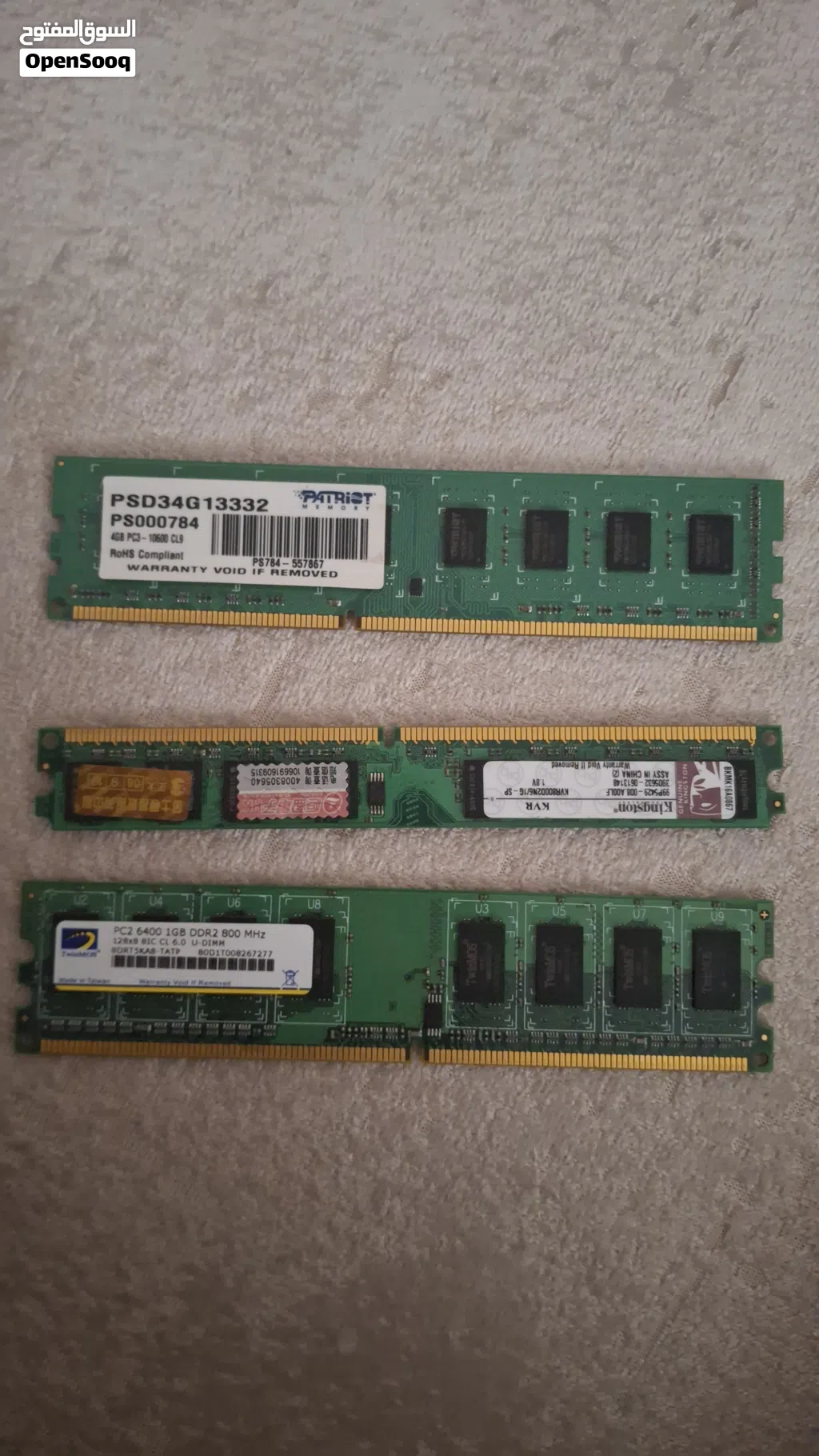 بطاقات ذاكرة عشوائية RAM للبيع زوز 1GB DDR1 و الاخير 4GB DDR3 المزيد من التفاصيل في الوصف