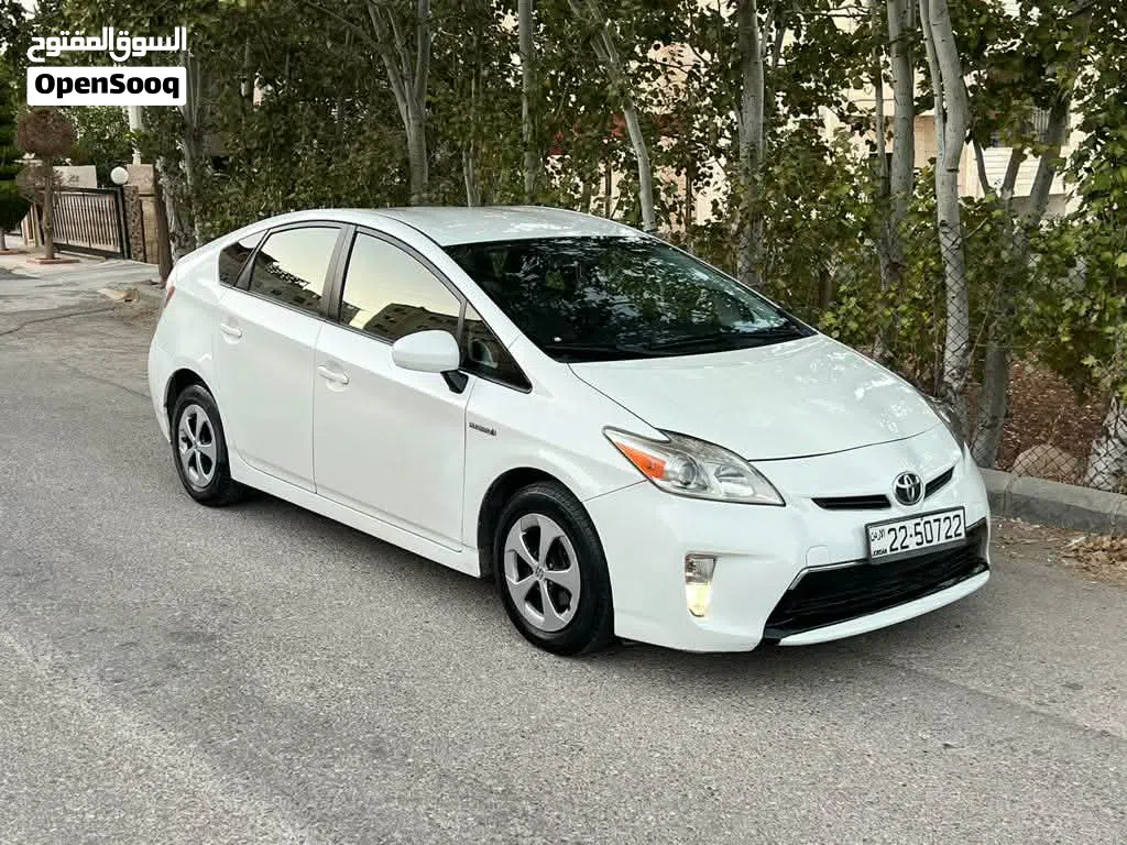 تويوتا بريوس Prius