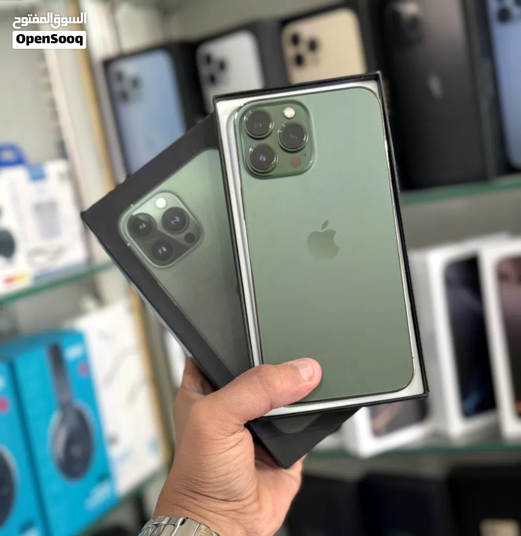 عرض خاص : iPhone 13 pro max 128gb هاتف نظيف جدا بحالة الوكالة بدون اي مشاكل مع ضمان و ملحقات