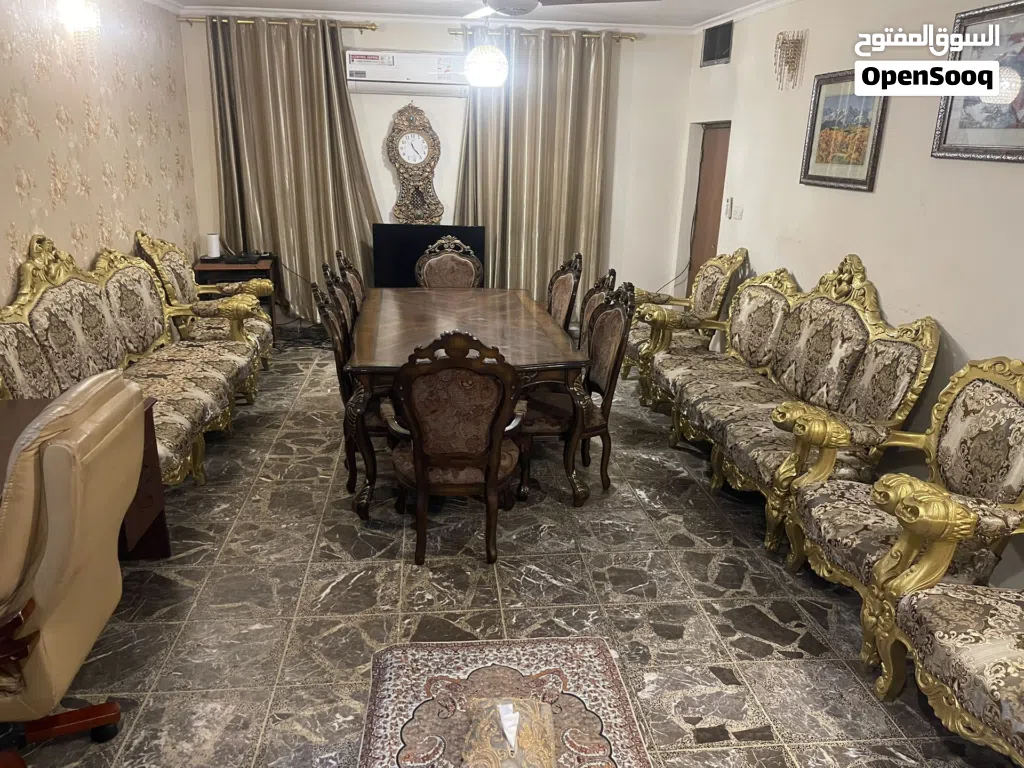 مجموعة اثاث غرفة جلوس بسعر مناسب جدا للتصفية