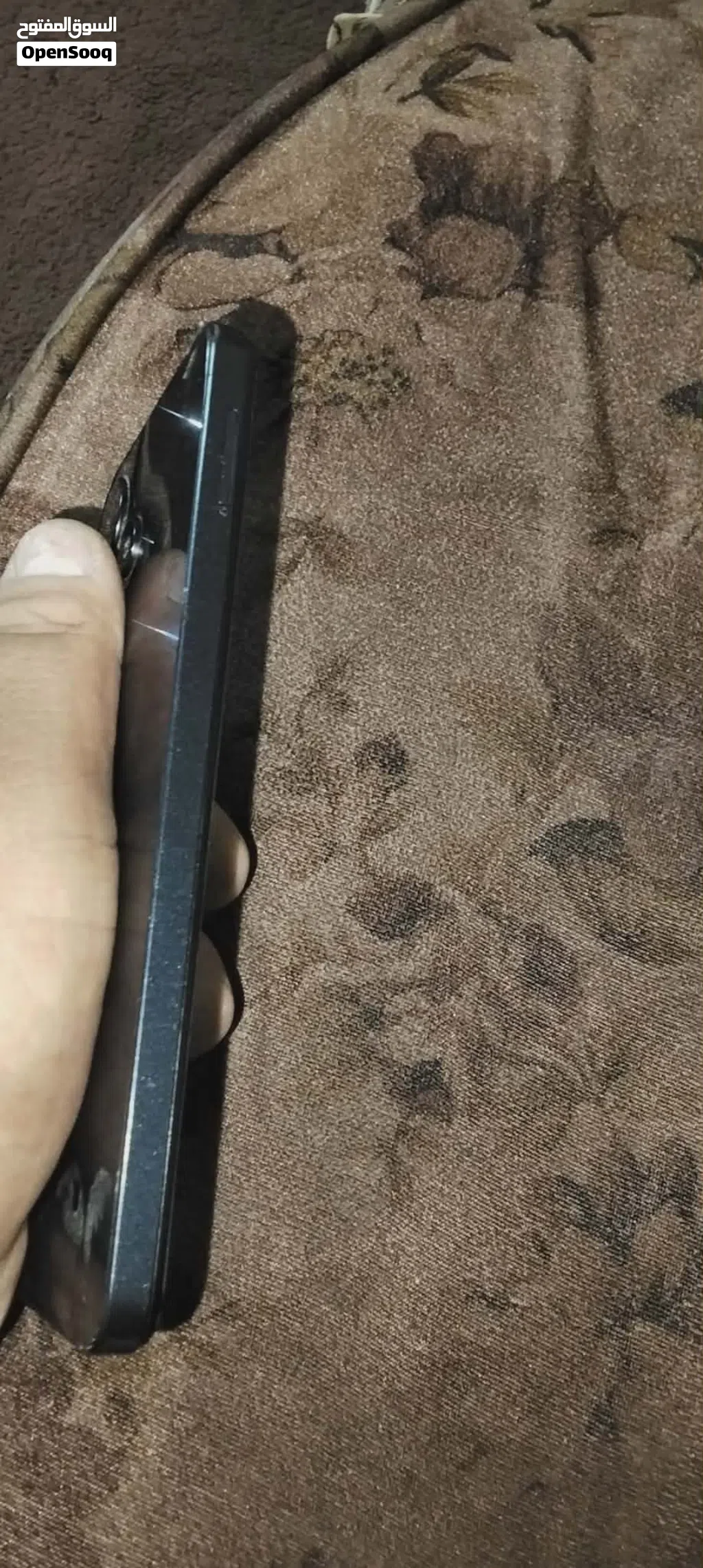 إنفينيكس هوت 30i أزرق مستعمل بحالة جيدة مع 128 جيجابايت تخزين