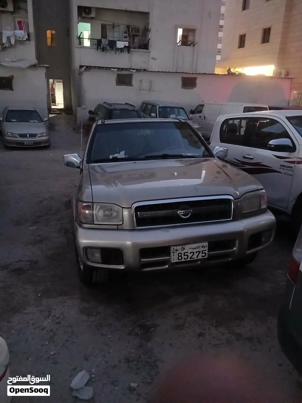 Nissan Pathfinder XE