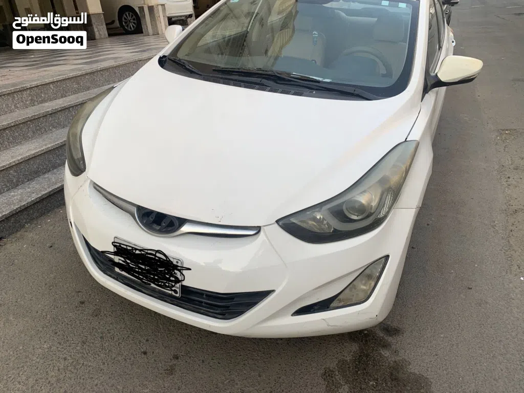 Hyundai Elantra Standard