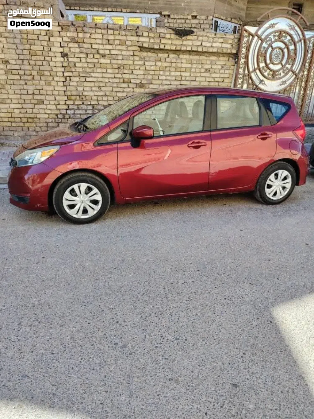 Nissan Versa Standard
