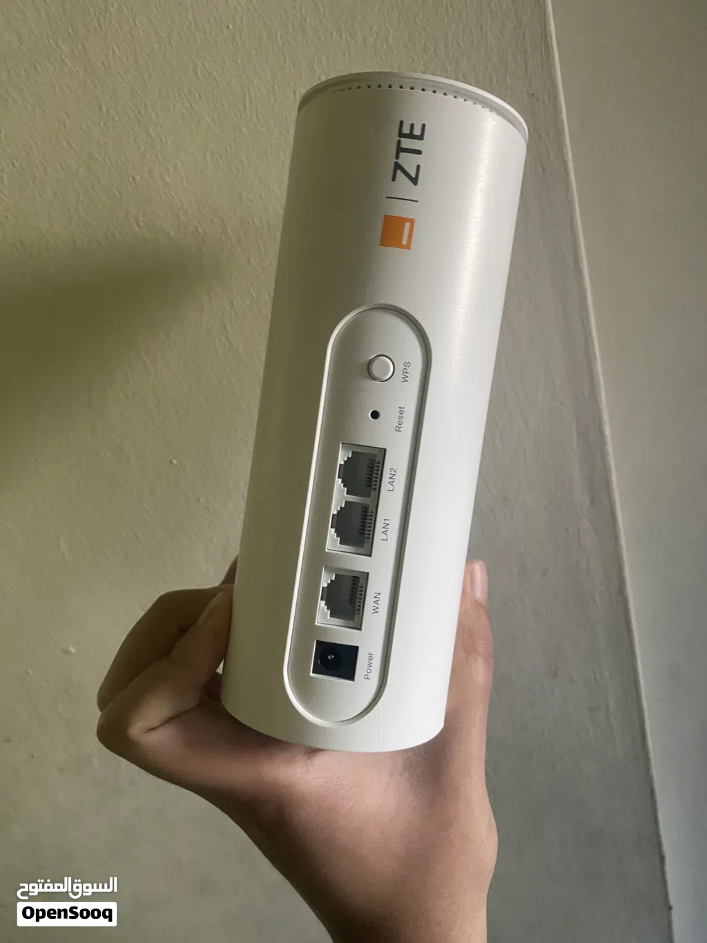 موسع شبكه ZTE Orange Wi-Fi بحالة ممتازة
