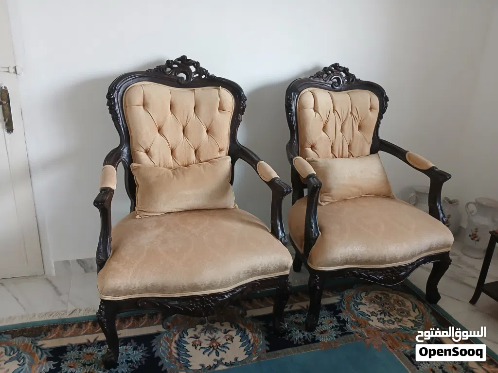 طقم كنب للبيع