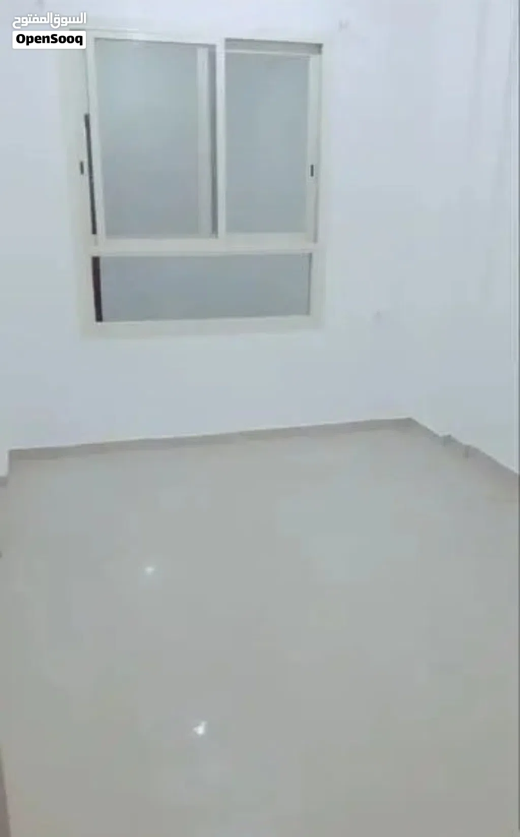 1 single room full maximum 4 person can stay