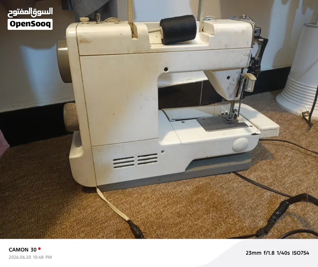مكينه خياطه شغاله ي عطل مابيهة سعرهة 350 بكانني حمدان
