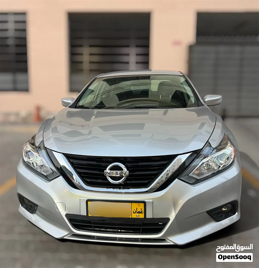 Nissan Altima SV