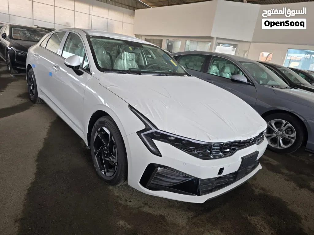Kia K5 Standard