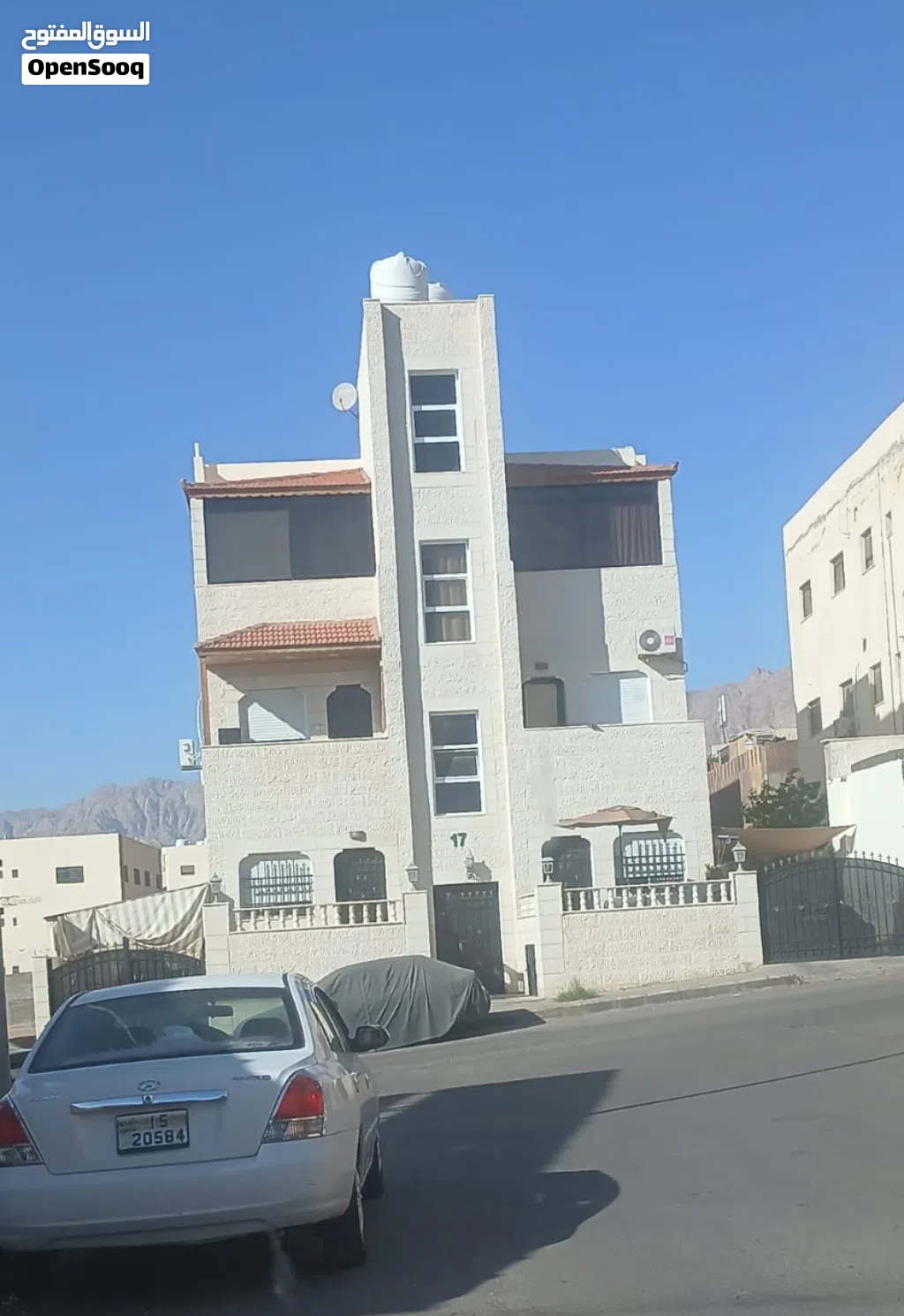 شقه غير مفروشه