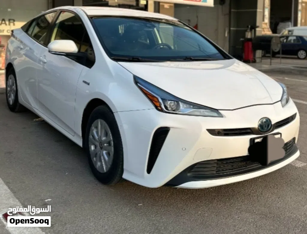 تويوتا بريوس Prius