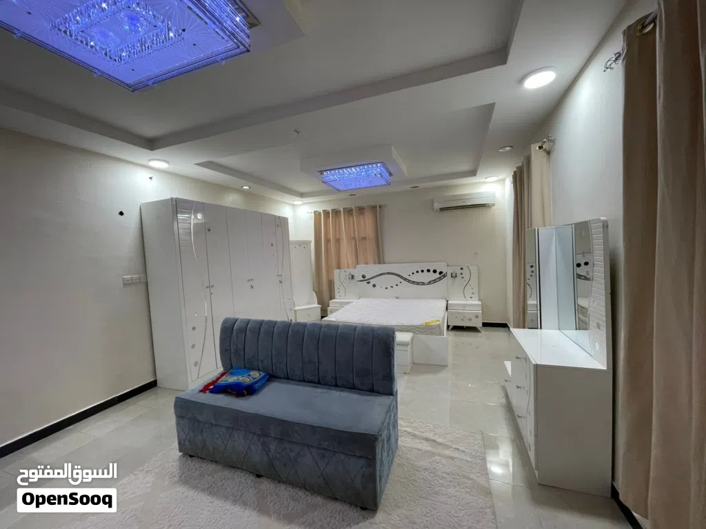 غرف و استديوهات VIP للايجار للعوائل و الموظفين و الطلاب في الحيل شارع الهدي اول ساكن و الفرش فندقي