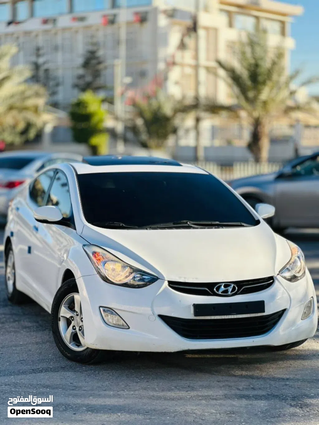 Hyundai Elantra Standard