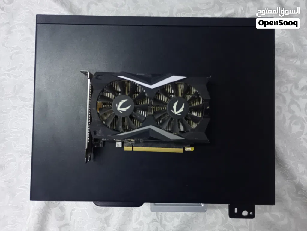 كمبيوتر قيمنق GTX 1650 مع ملحقاته قابل للتفاوض