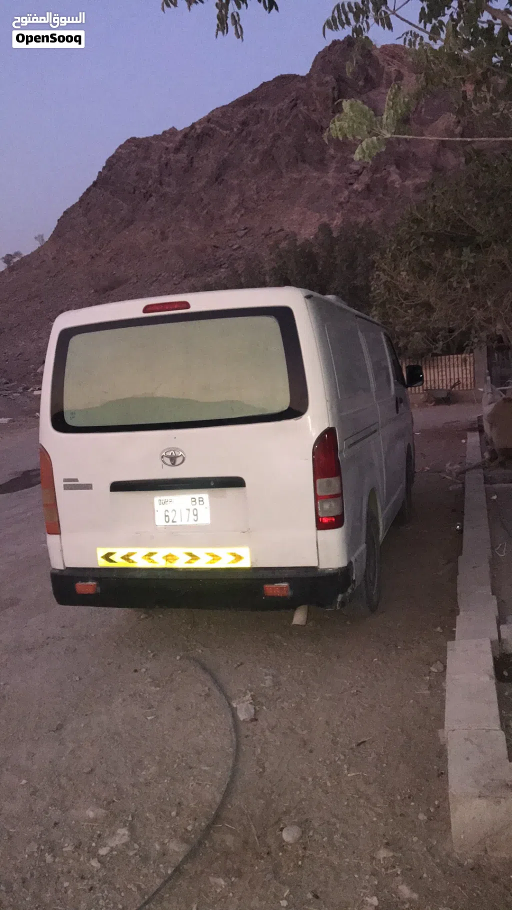 Toyota Hiace Cargo