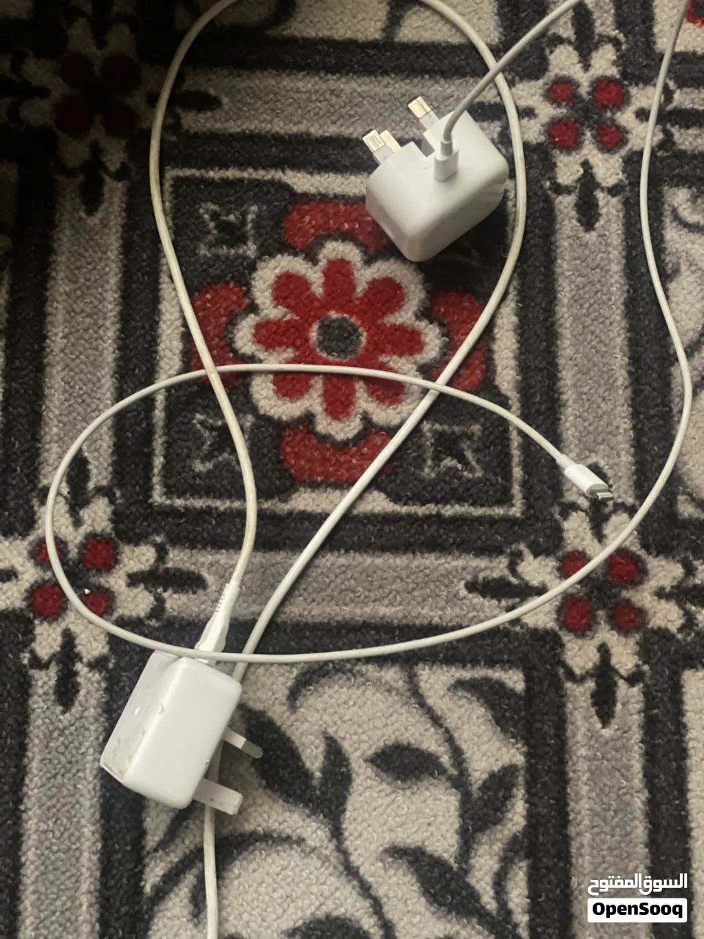 شاحنا اصليه مال 11و 13