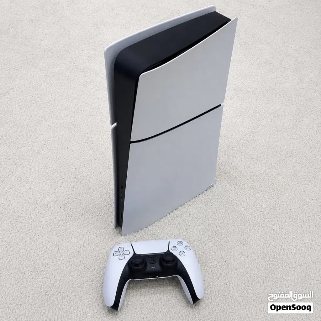Ps5 slim digital with controller