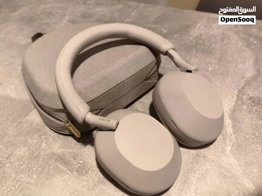 Sony WH-1000XM5