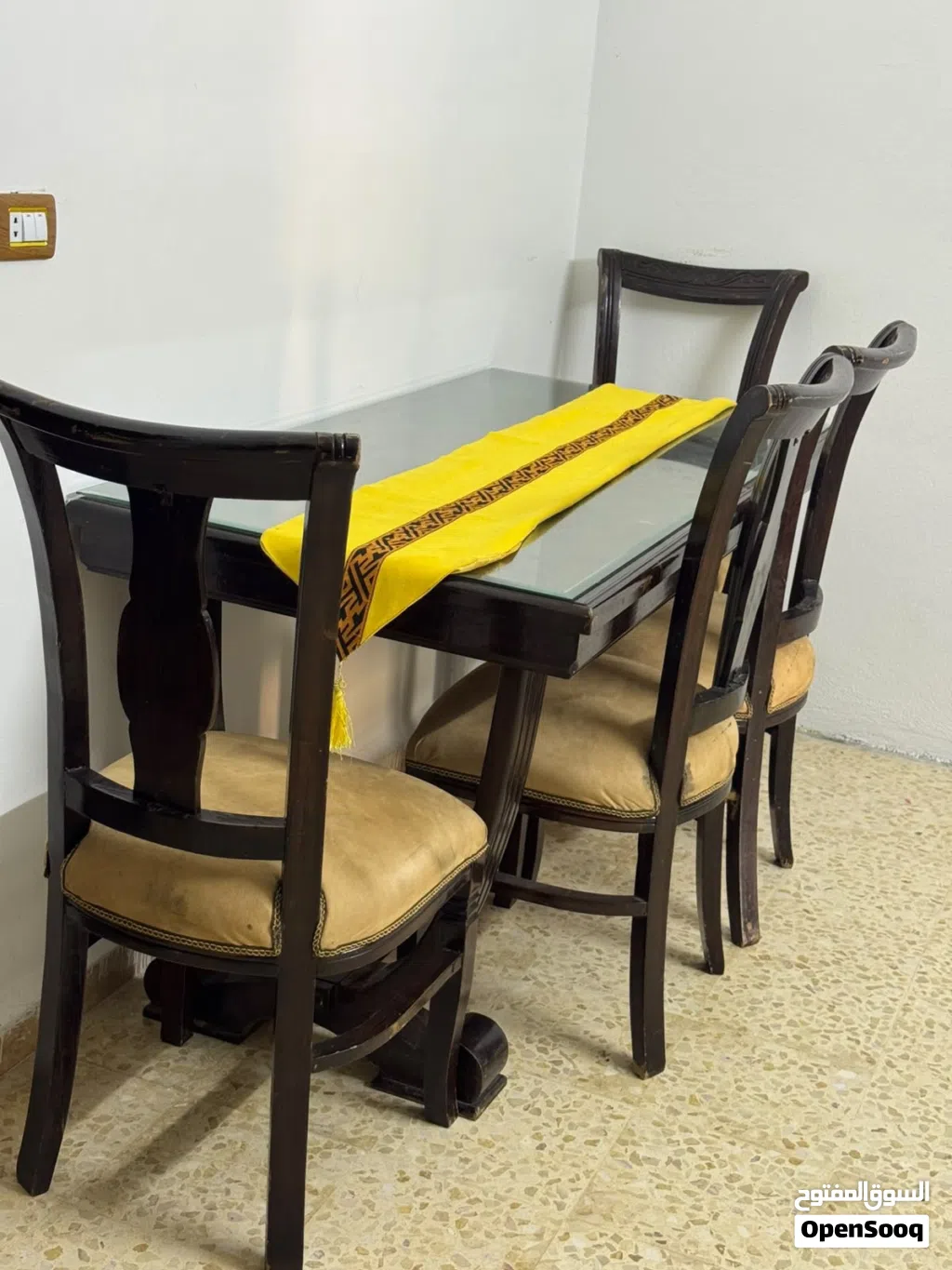 طاولة سفرة للبيع