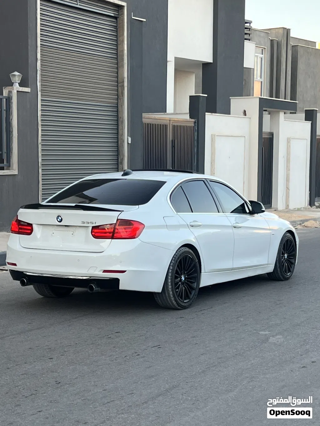 بي ام دبليو الفئة 3 335