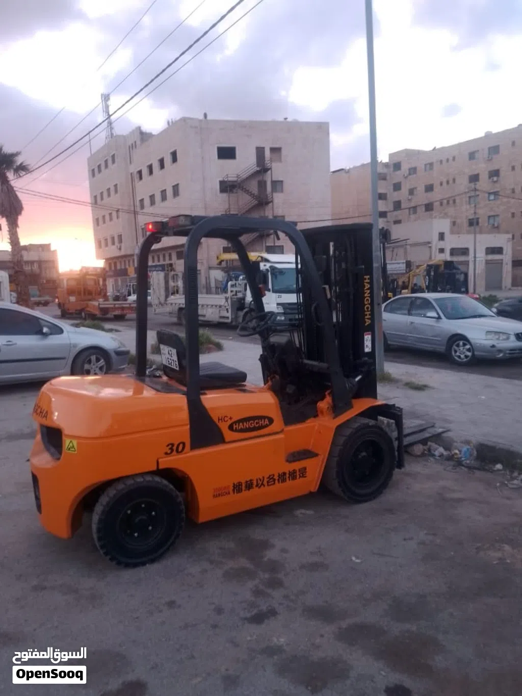 رافعه شوكيه نوع صيني حشوت ياباني اصلي ديزل حمولت 3 طن قير اتومتك جك وصط