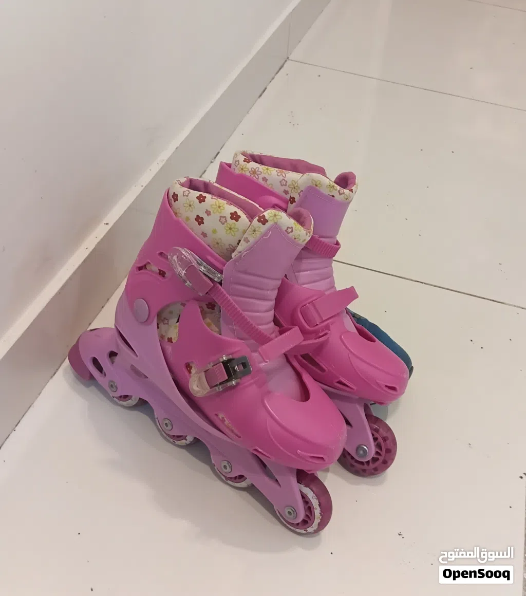 Girl Pink Skating Shoes