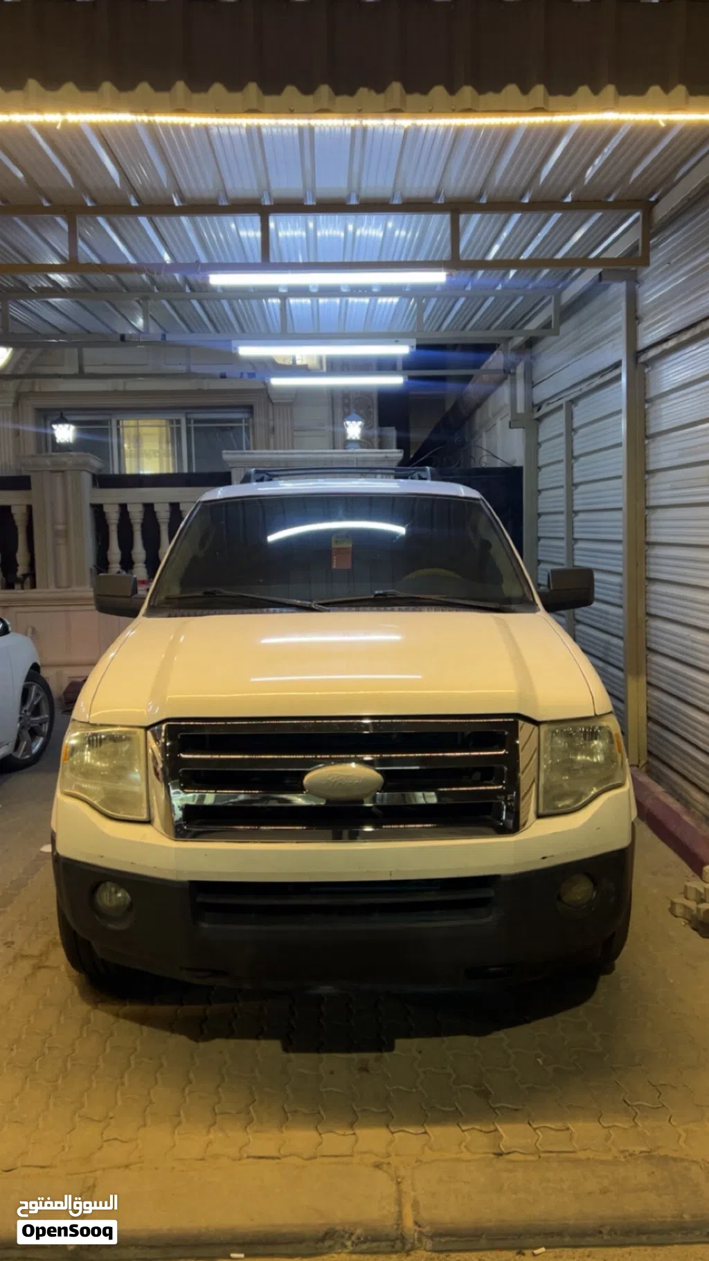 Ford Expedition Standard