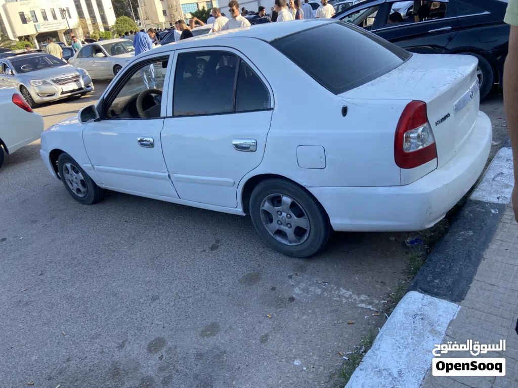 هيونداي H 100
