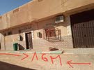 بيع مسكن بواجهتين بحي الامير عبد القادر دائرة الحجيرة ورقلة به غرفتين وصالة وقرا