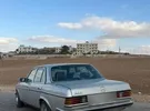 مرسيدس بنز ‏الفئة-E ‏E 200 ‏1984