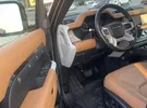 Land Rover Defender 110 2023