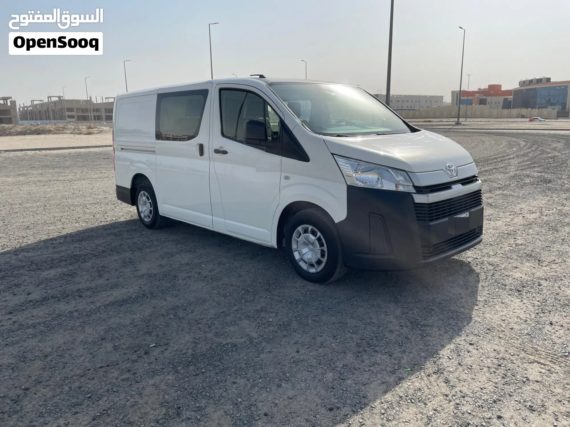 2019 تويوتا هايس Cargo - باص موثوق للبيع - image 1