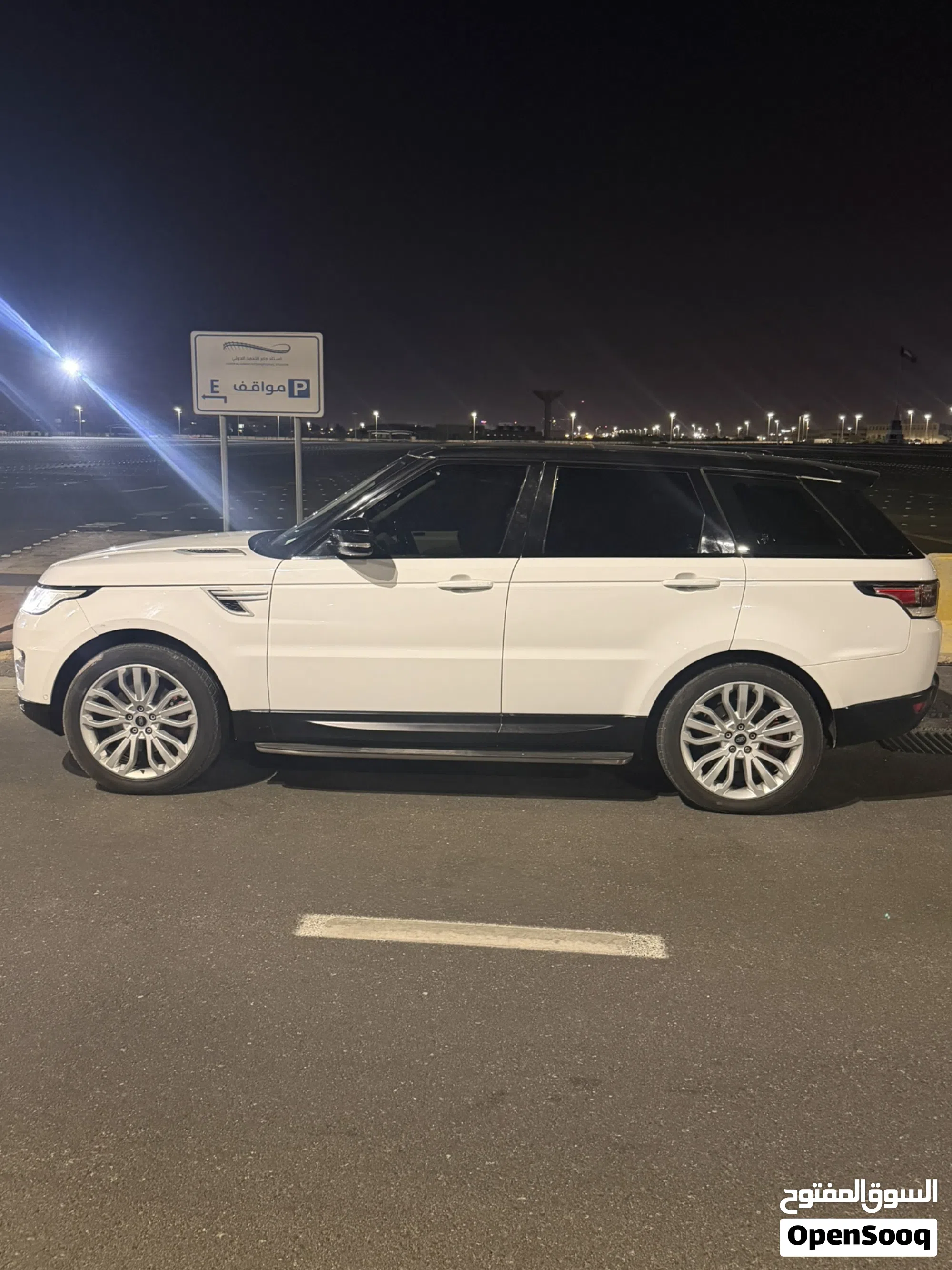 2014 لاند روفر Range Rover Sport