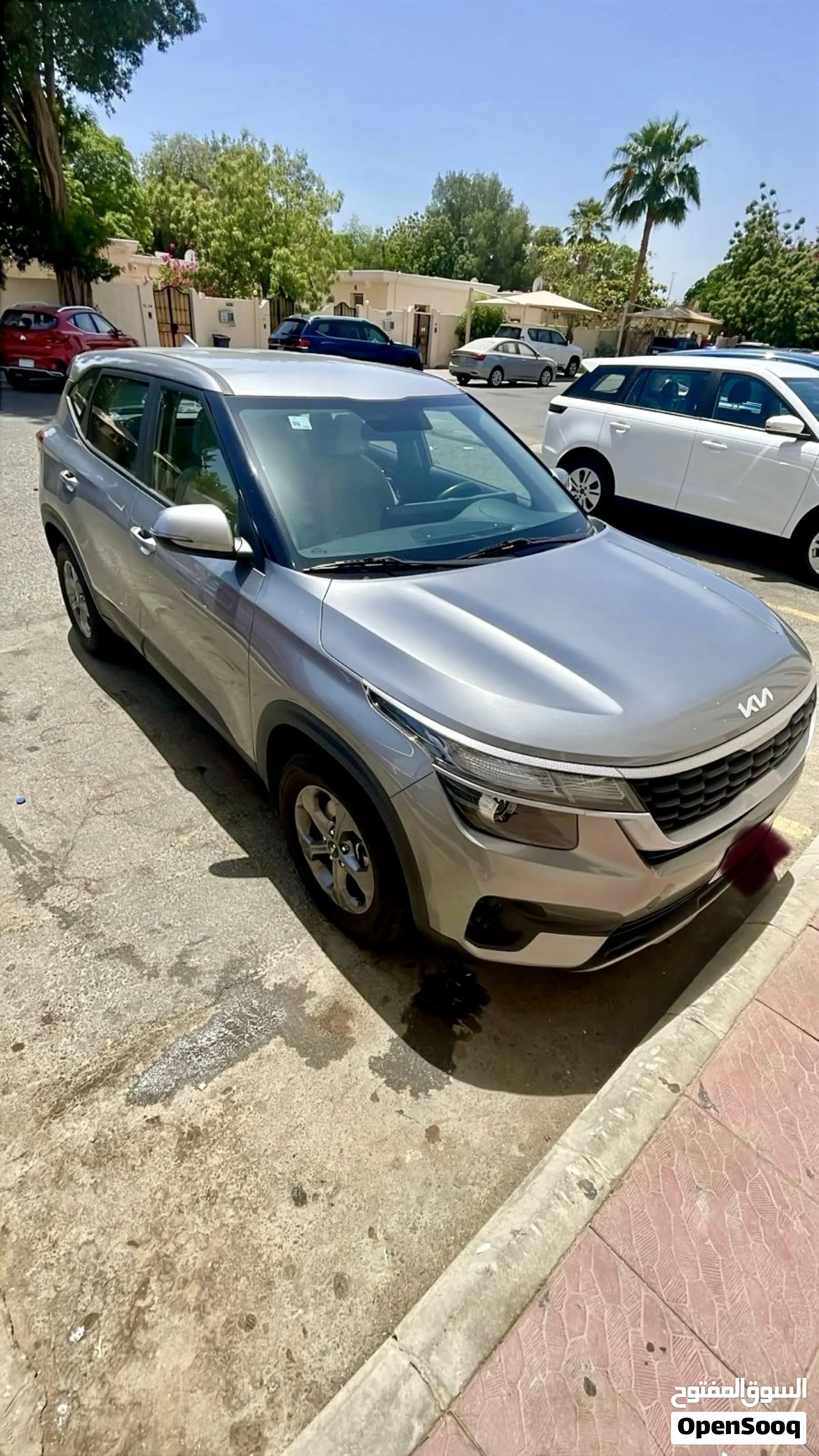 2023 كيا سيلتوس LX - سيارة دفع رباعي متعددة الاستخدامات للعائلات - image 1