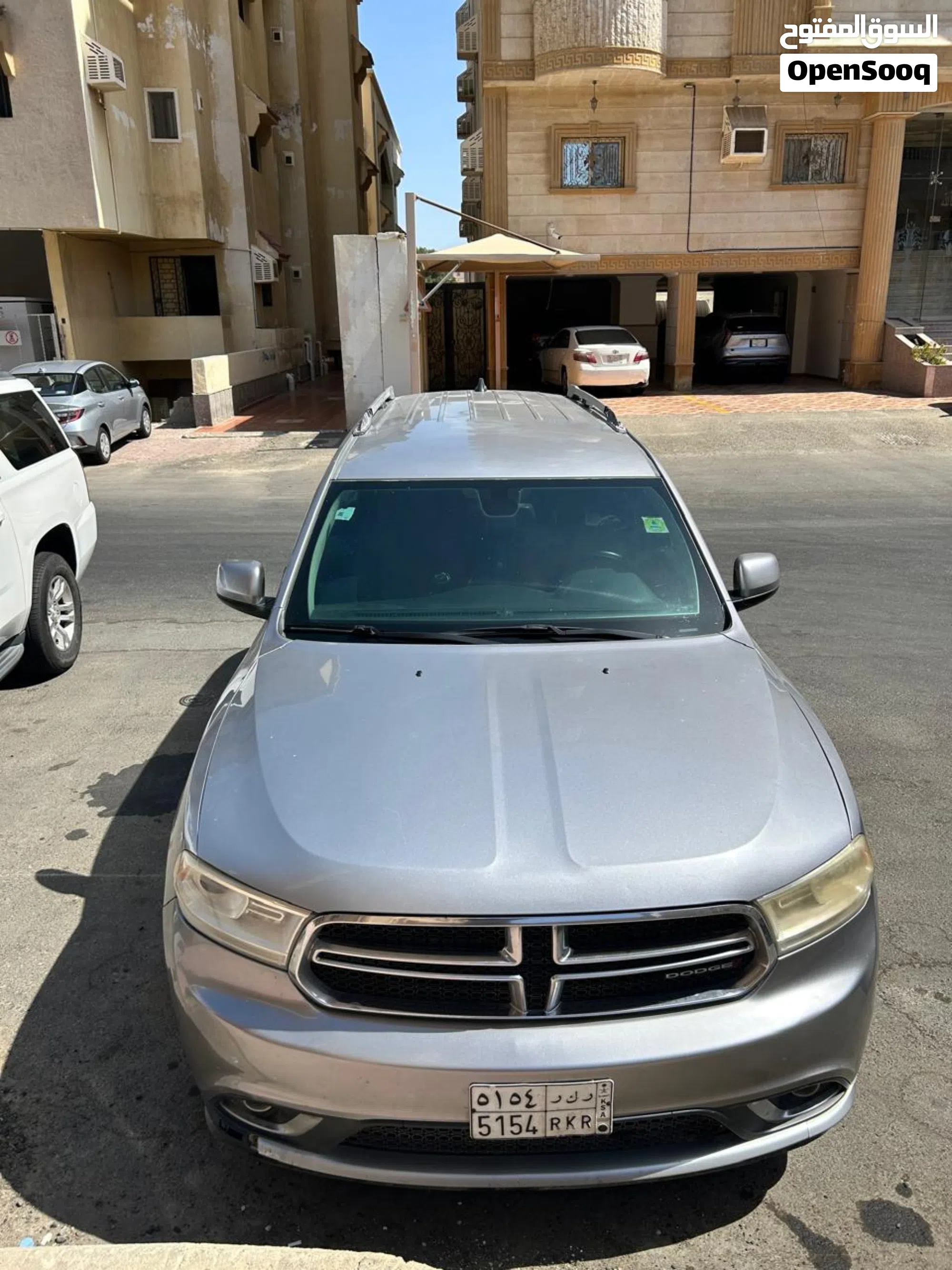 2014 دودج دورانجو SXT - SUV عائلية موثوقة - image 1
