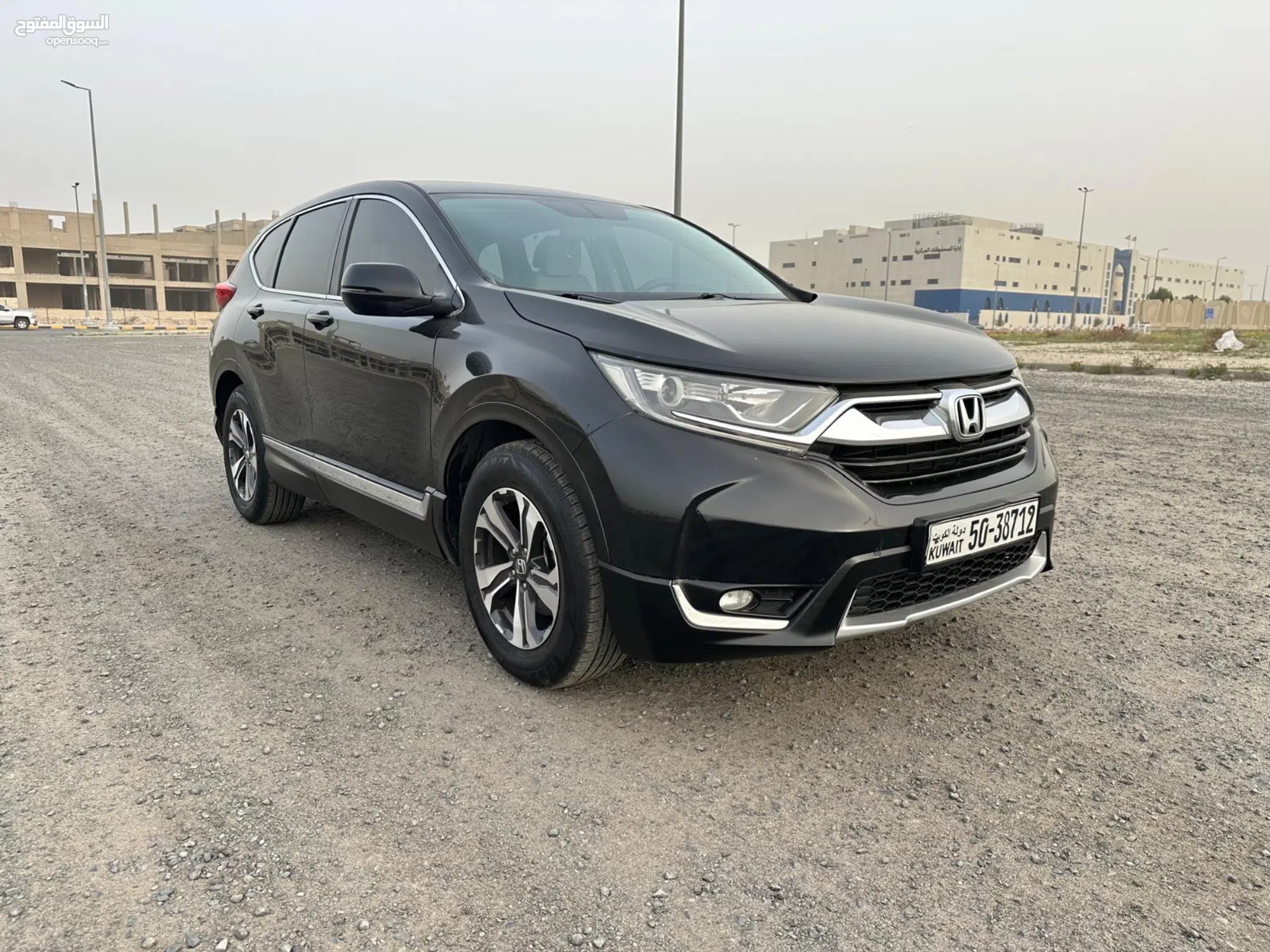 هوندا CR-V Standard موديل 2018 للبيع بحالة ممتازة - image 1