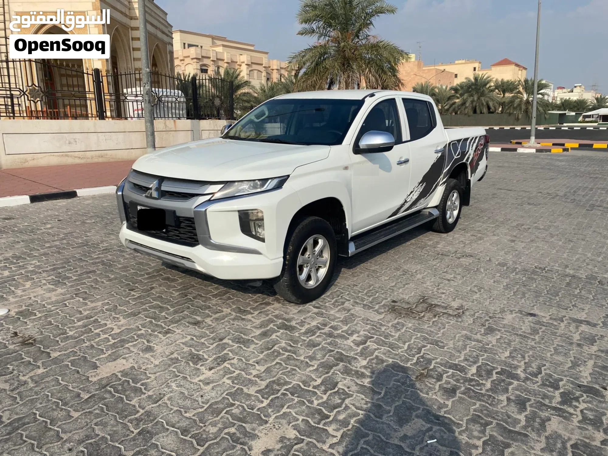 ميتسوبيشي 2022 L200 دابل كاب GL للبيع - image 1