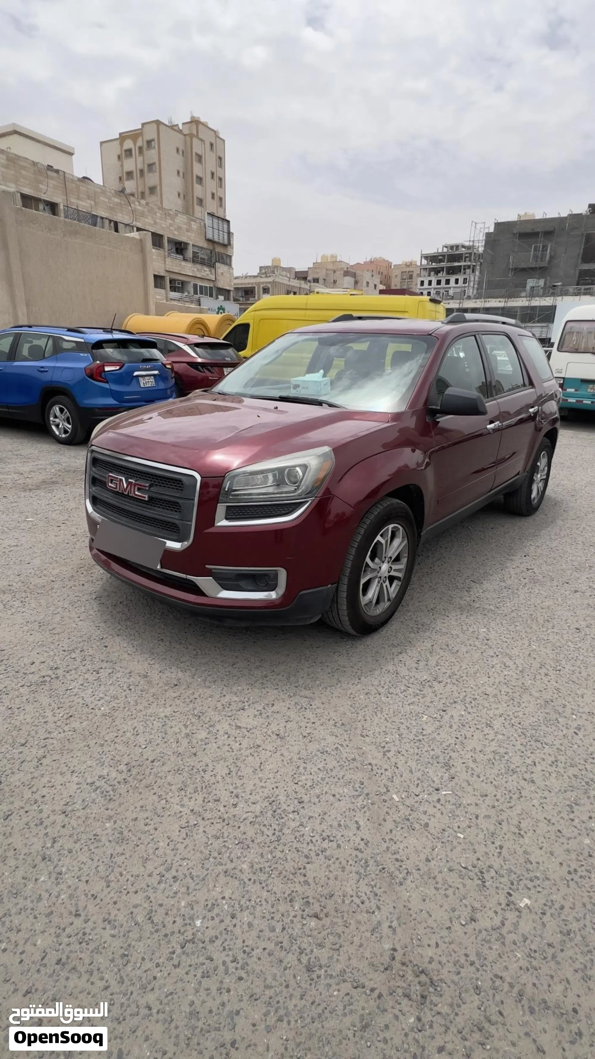 جي إم سي اكاديا SL 2015 - SUV واسعة وموثوقة - image 1