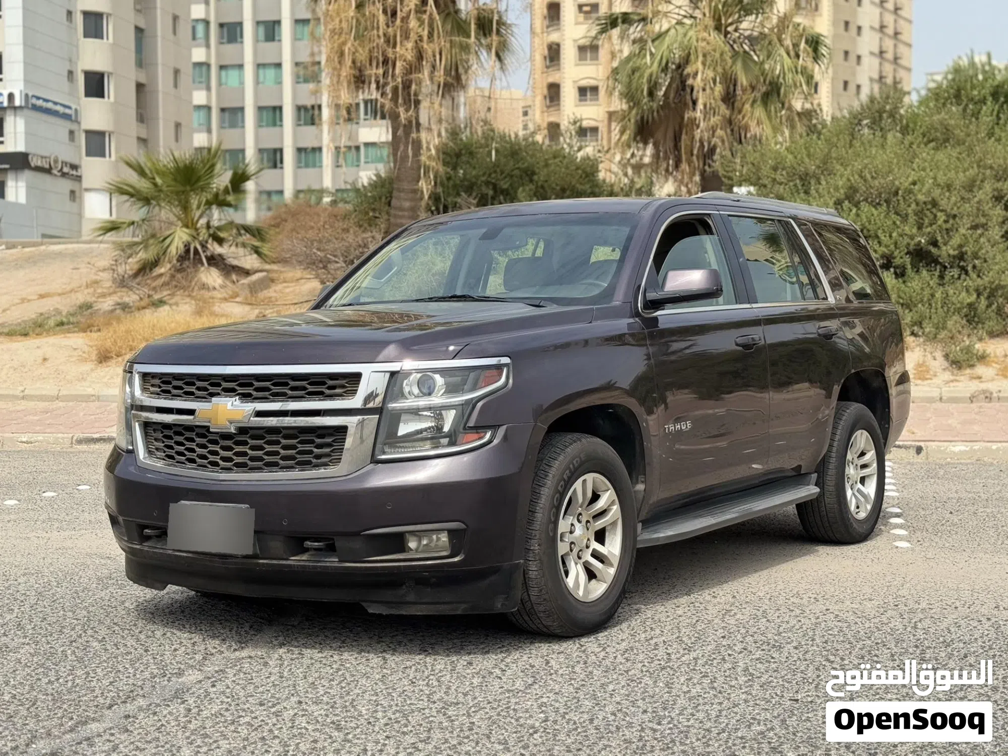 2015 شيفروليه تاهو LS - SUV عائلية واسعة - image 1